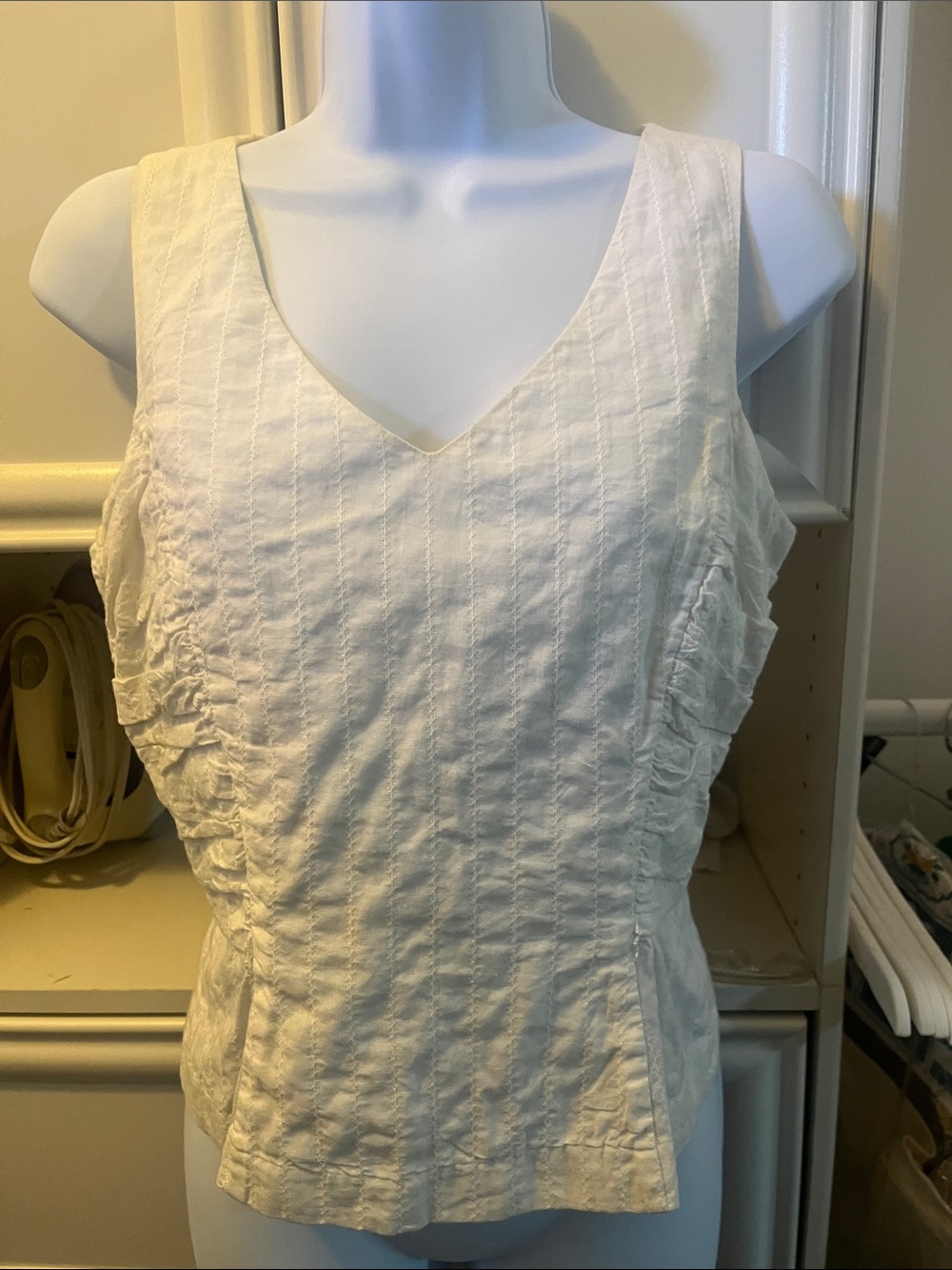 Sleeveless V-Neck Cream Textured Tank Top
